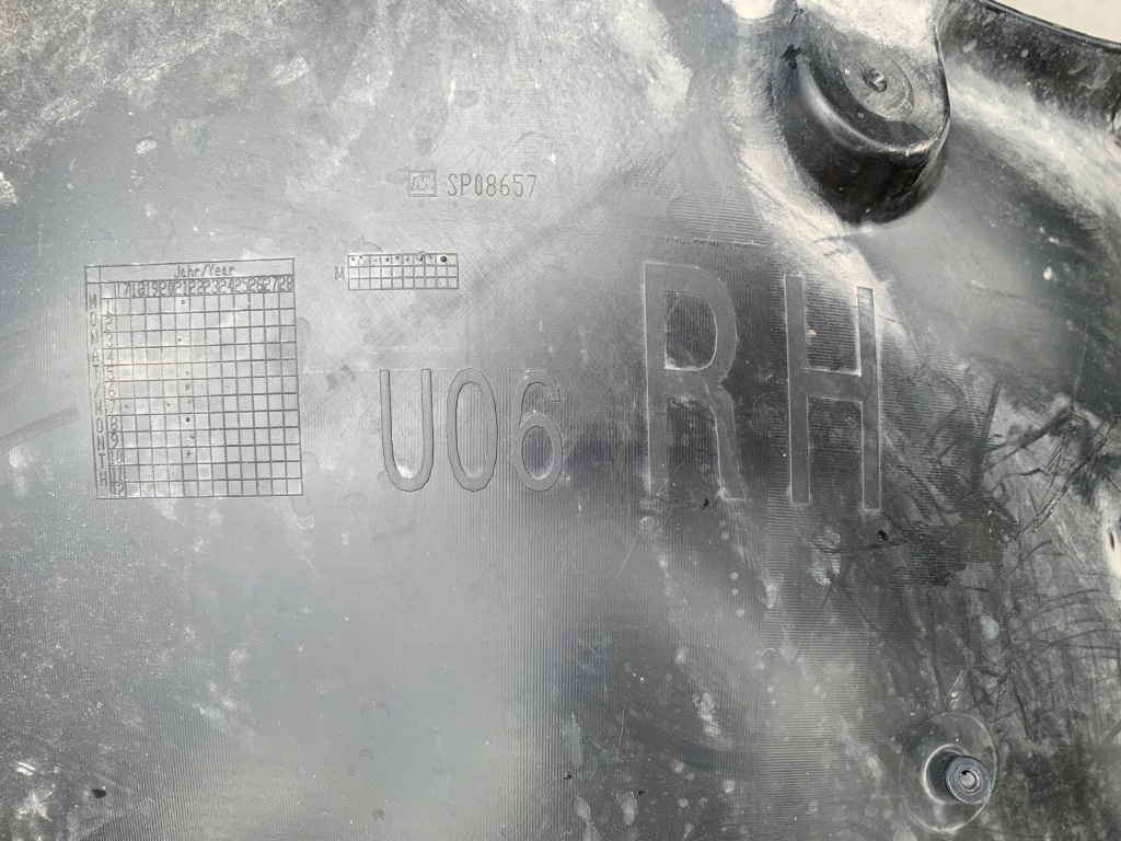 Підкрилок праве перед bmw 2 u06 8498438 Київ