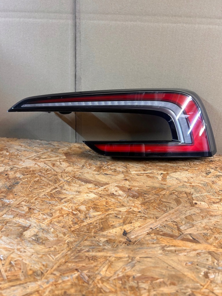 Фара задній правий led w кришці  tesla model 3 рестайлінг  1691500-00-f Київ