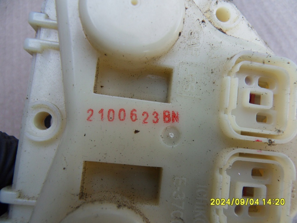 Механізм дзеркало правого renault koleos 1 в Україні