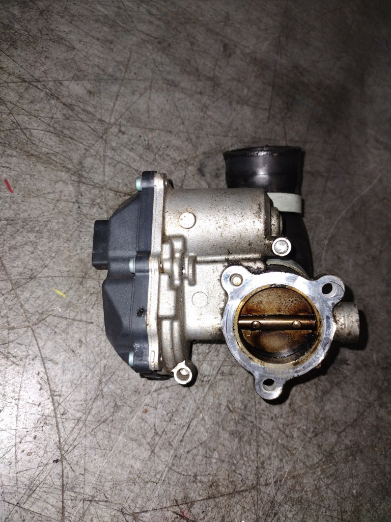 фото №5, Дросельна заслінка 04l131501m skoda superb iii 2.0 tdi