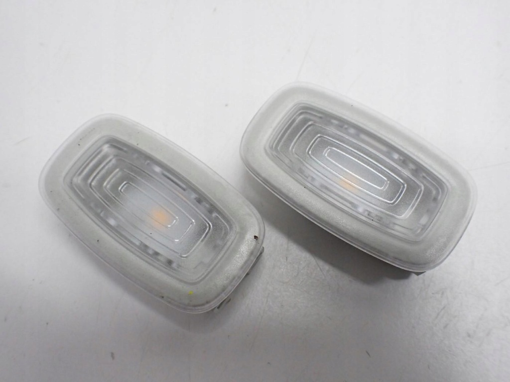 фото №1, Лампа салону кабіни оригінал a0009065509 mercedes glb x247 23r