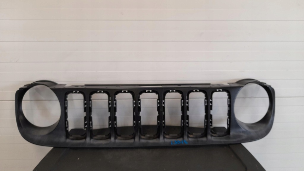 фото №1, Решётка радиатора решётка радиатора jeep renegade 735587825