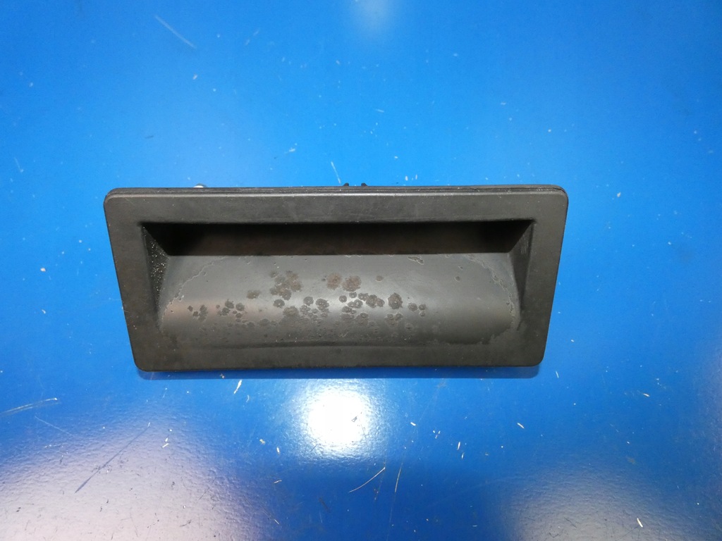 фото №1, Audi q5 8r ручка ручка крышки багажника