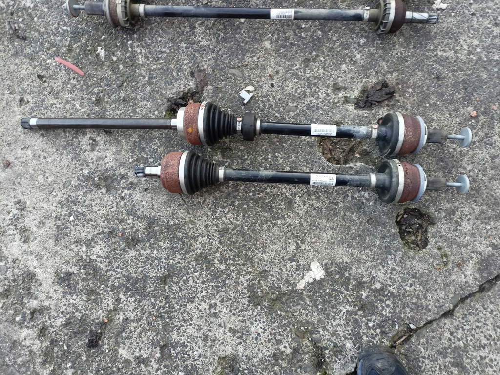 фото №1, Приводной вал задняя задняя volvo xc60,xc90,v90 cross 31325816