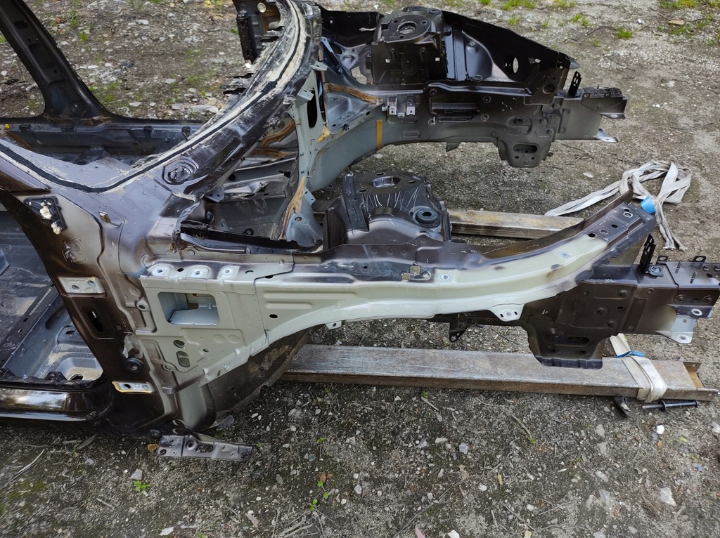 фото №1, Volvo v60 18r- лонжерон правий перед