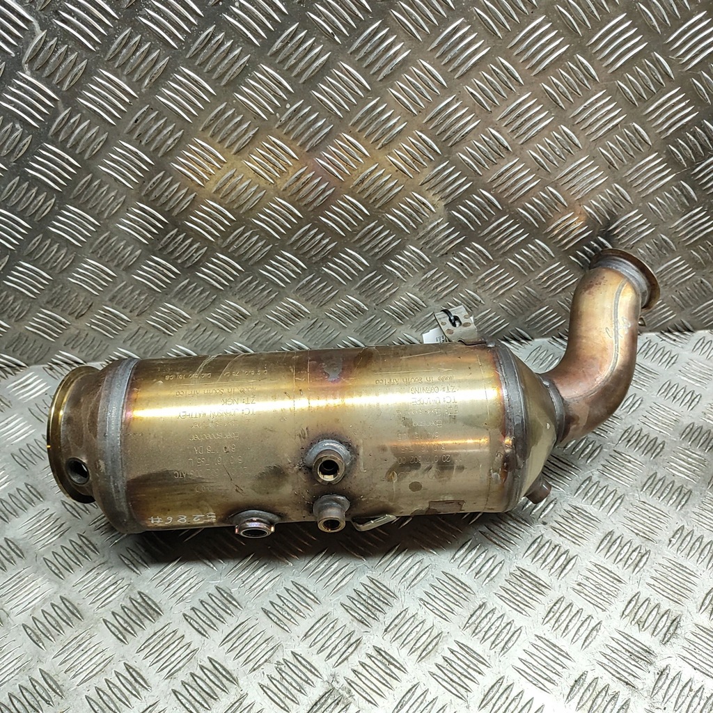 фото №1, Audi a5 2024 фильтр частиц твердых катализатор / fap / dpf