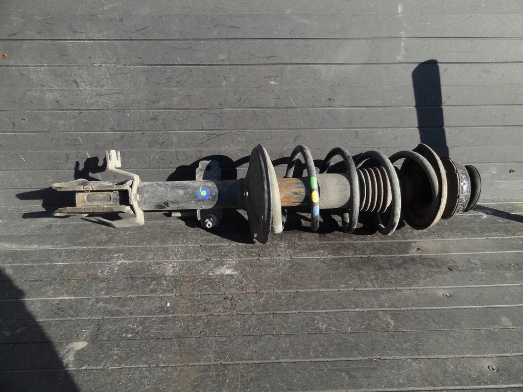 фото №1, Dacia duster ii 18 1,6 sce амортизатор правий перед