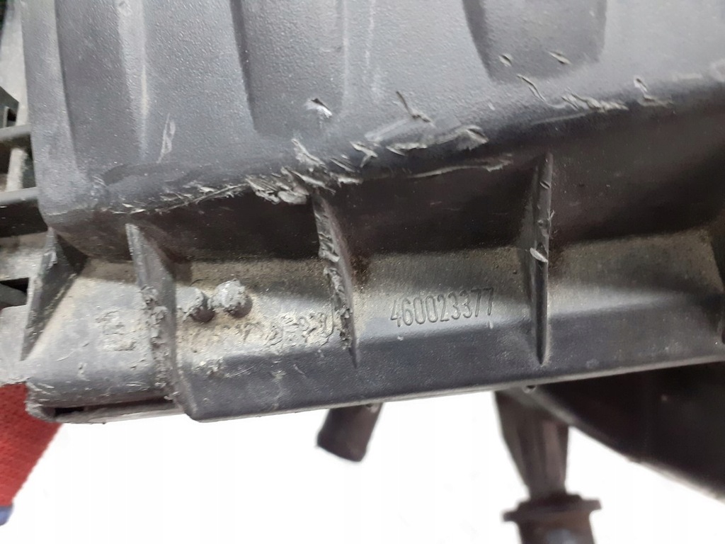 фото №7, Корпус фільтра повітря opel combo 1.3 cdti