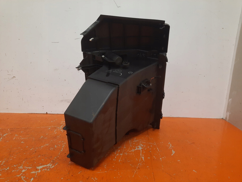 фото №6, Mazda 3 iii 1.6 citd 06-09 5d бардачок пасажира 8127025200tfx