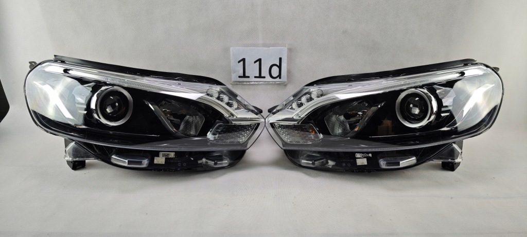 фото №1, Toyota proace ксенон led левый prwy фара лампа левая правая