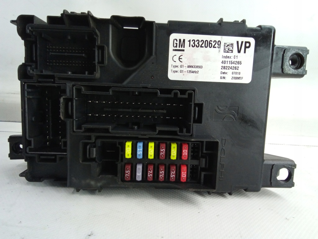 фото №1, Коробка предохранителей bsi 13320629 opel corsa d