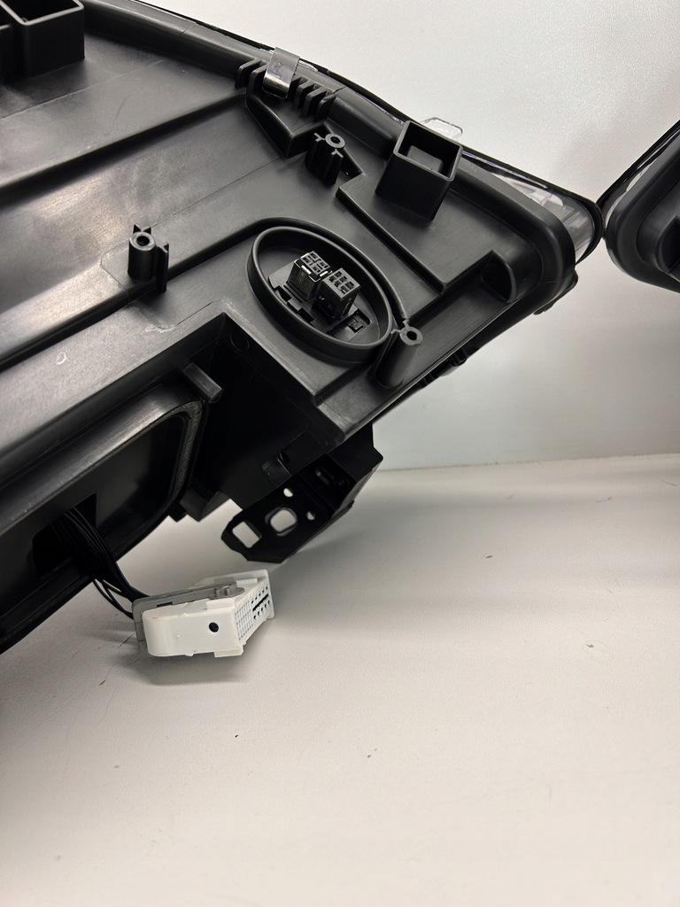 фото №9, Mercedes cla w117 117 лампа лампи bi ксенон оригінальна led права