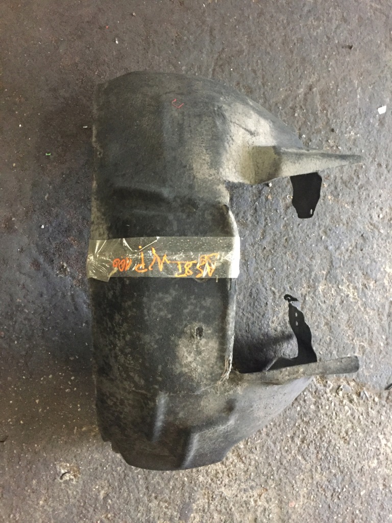 фото №1, Audi a5 8t підкрилок обшивка праве передні 08-11r