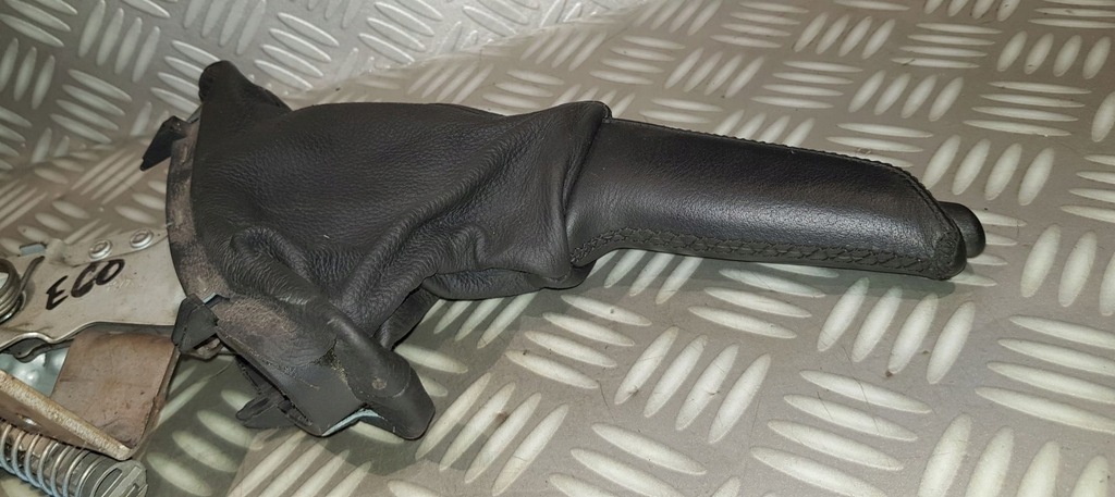 фото №5, Bmw 5 e60 e61 рычаг тормоза ручного ручка чехол чёрный 6775490 euro