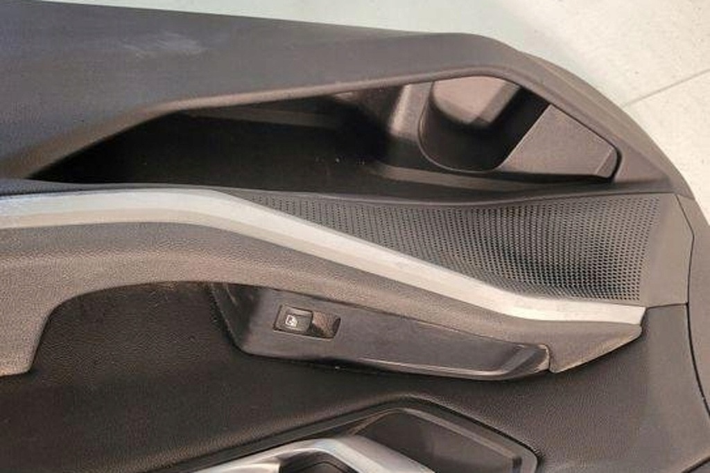 фото №13, Обшивка передних правых дверь bmw 3 g20, g28 3602353 3.0l бензиновый 285kw