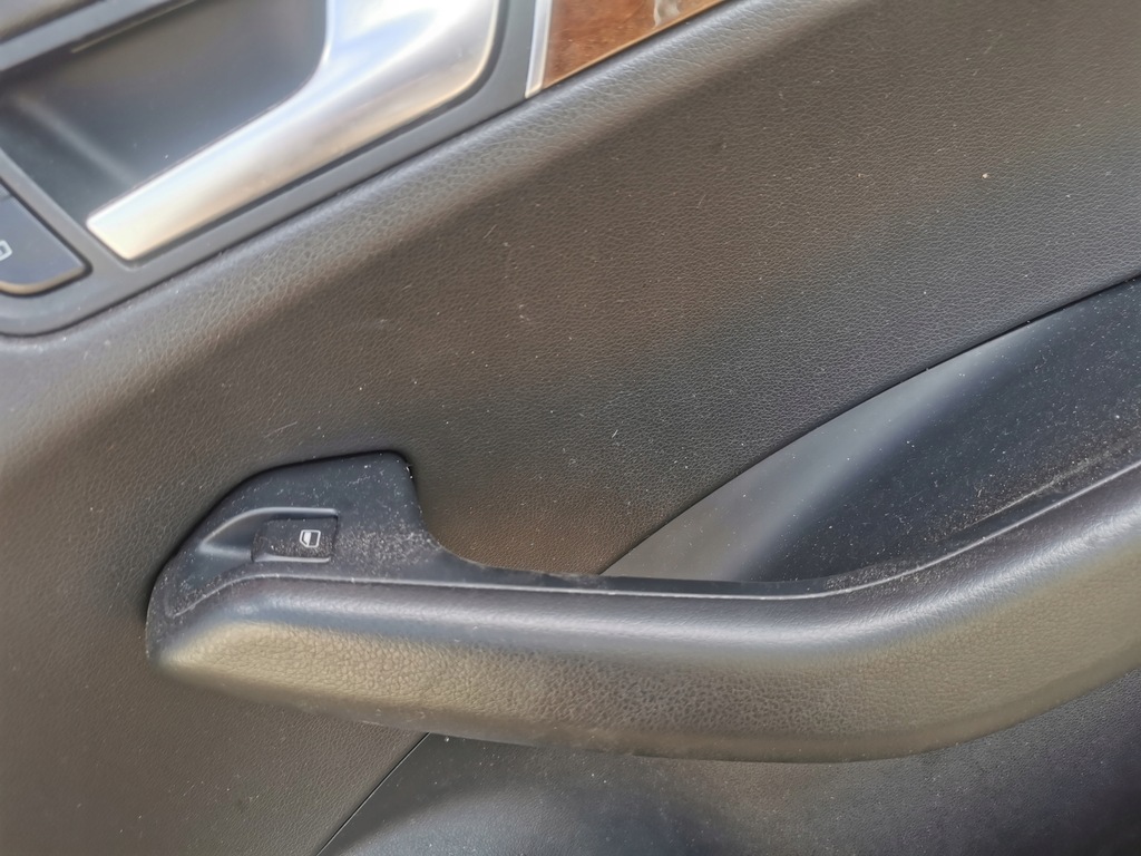 фото №5, Обшивка дверь перед передний правый audi q5 8r 2011