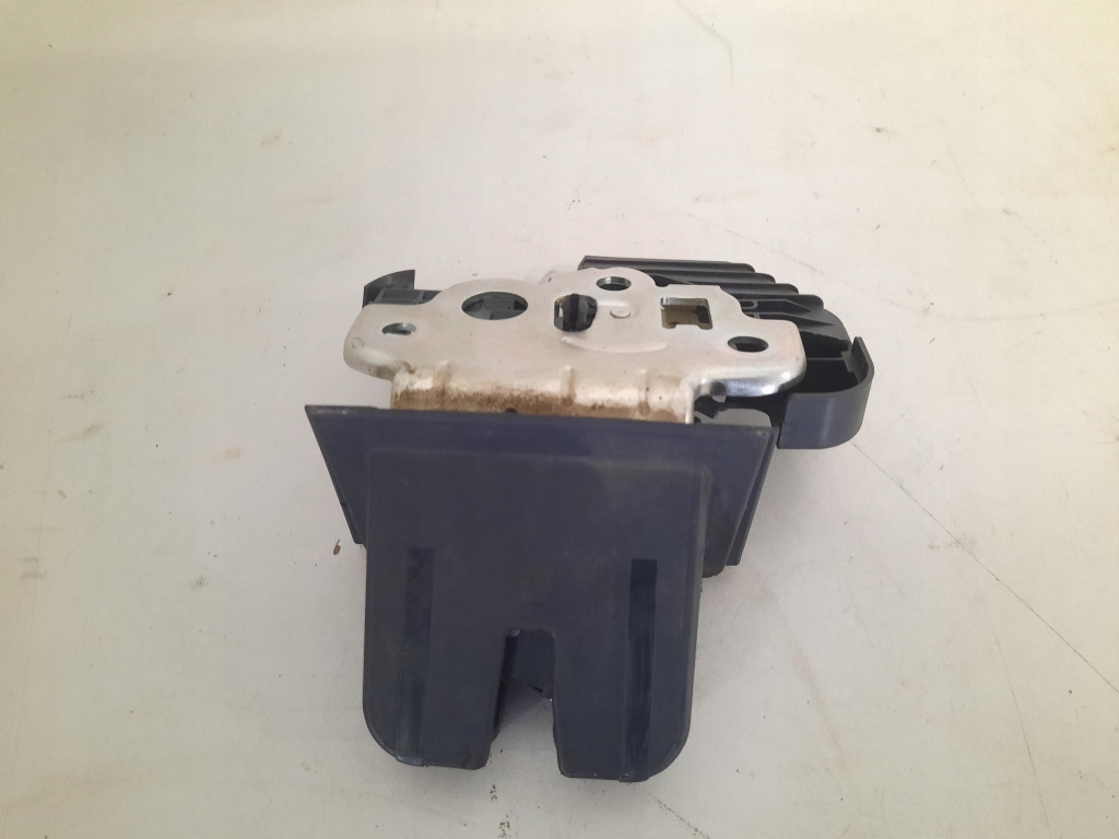 фото №5, Skoda superb ii 2 замок кришки багажника 9202