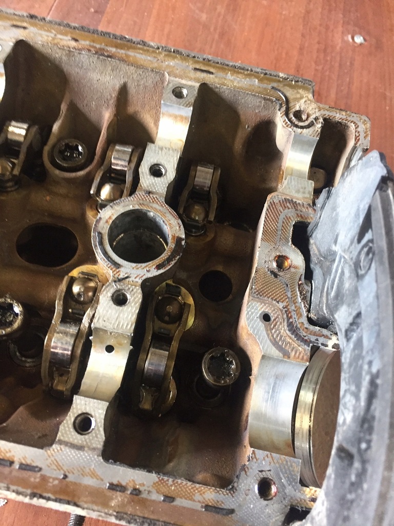 фото №11, Audi a6 c6 2.0 tfsi головка клапаны bpj 06f103373