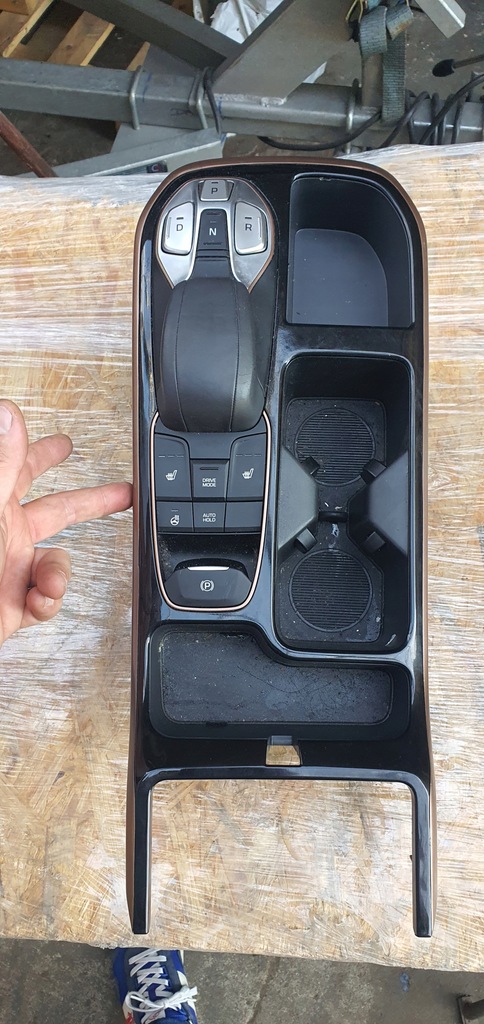 фото №1, Hyundai ioniq 2017r панель рамка перемикачі ручка