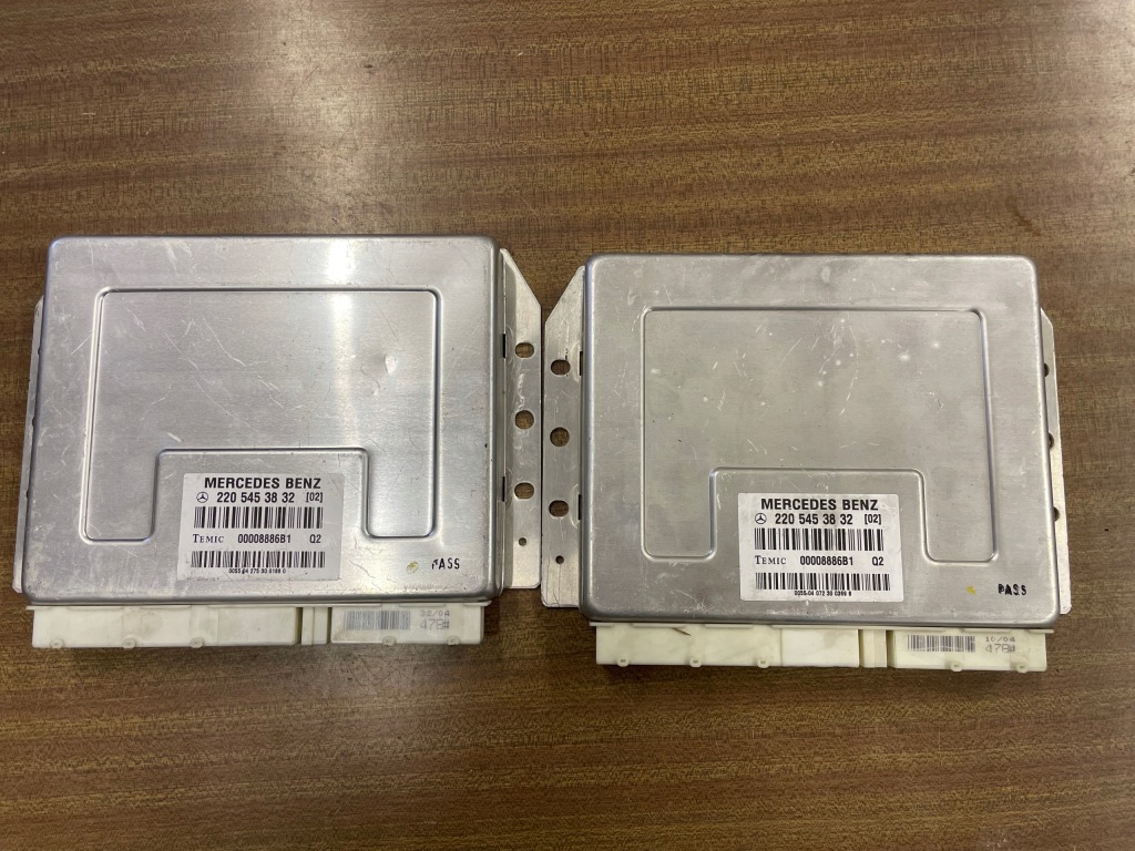 фото №1, Блок управления airmatic a2205453832 mercedes w220