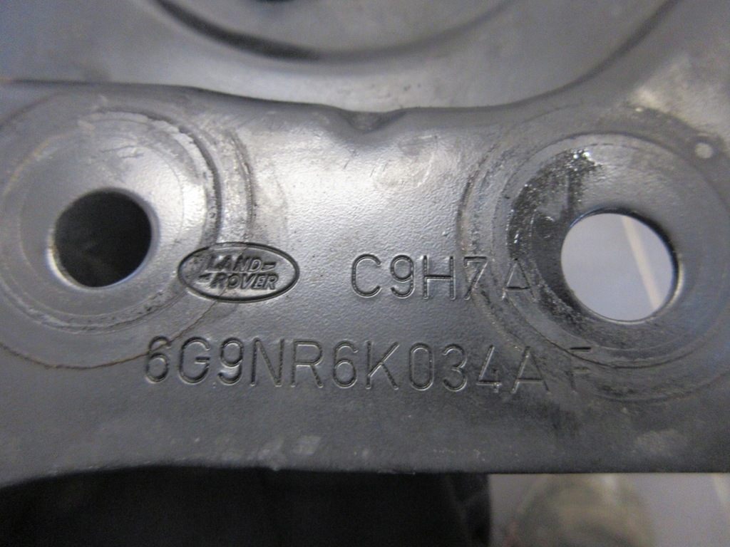 фото №3, Freelander ii 2.2 d кронштейн фильтра воздуха