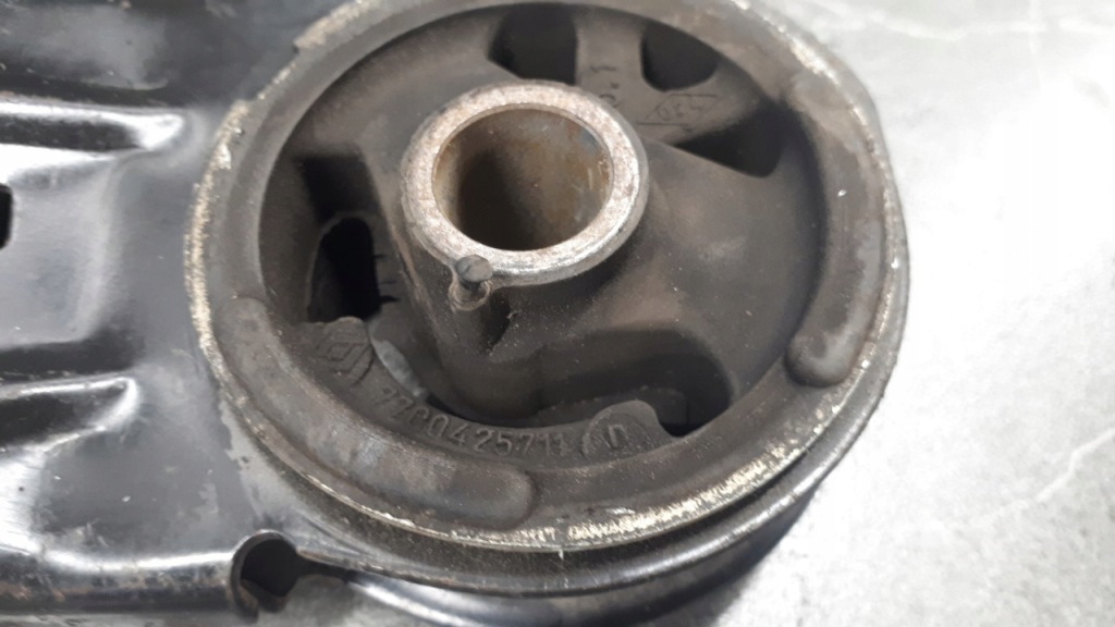 фото №10, 7700425711 подушка кронштейн двигателя renault twingo