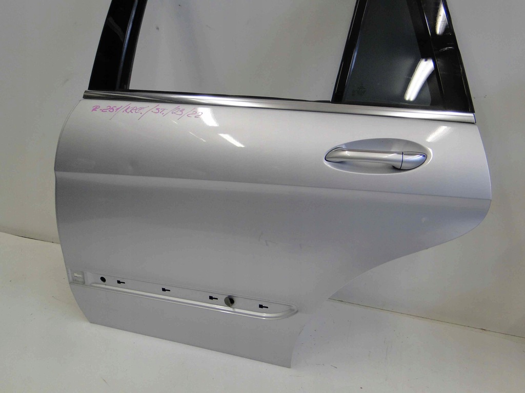 фото №2, Mercedes r klasa w251 251 короткий дверь задние левая
