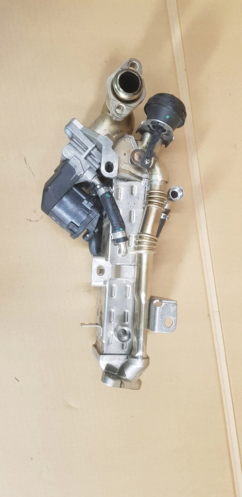 фото №1, Bmw f10 f11 3.0tdi радіатор вихлопних газів клапан egr