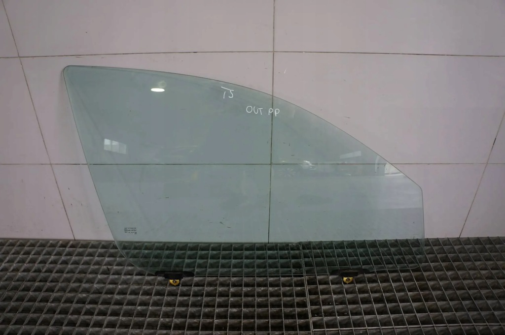 фото №1, Скло двері правий перед передня права mitsubishi outlander ii lift 2011