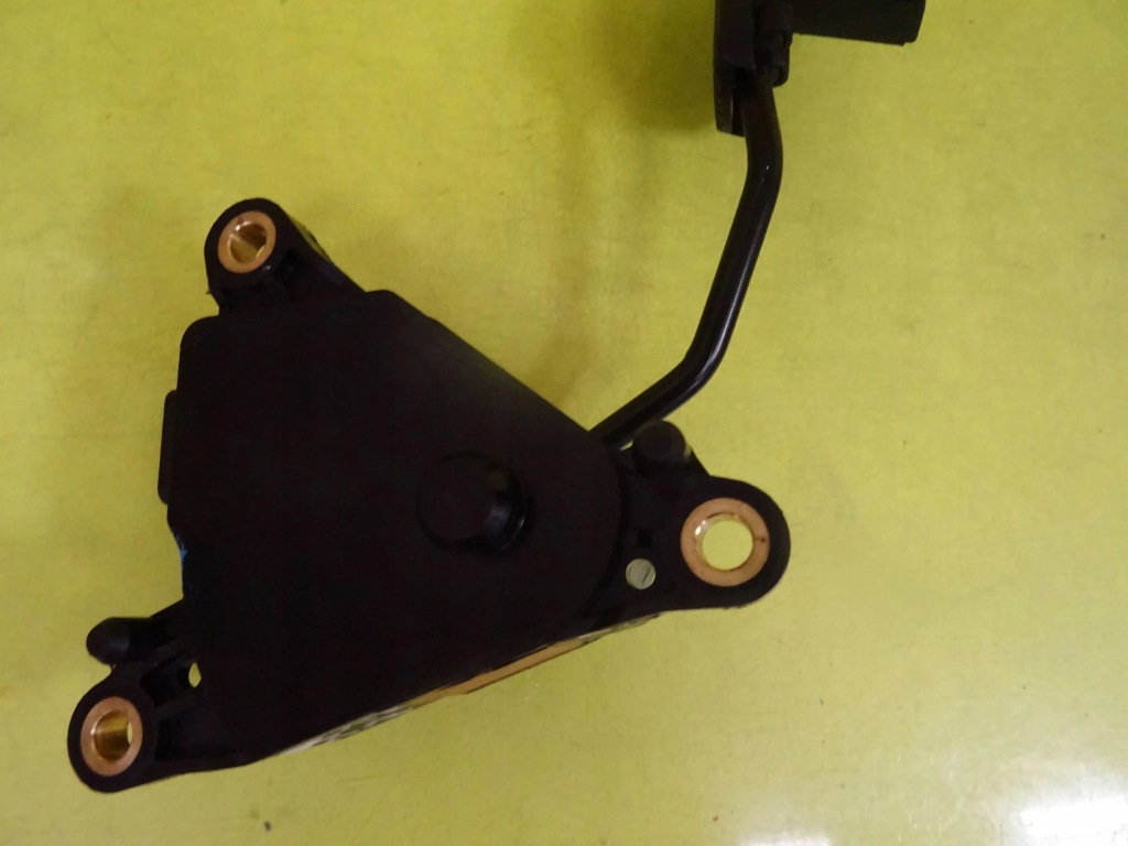 фото №5, Потенциометр газа nissan micra 18002ax600 nr326