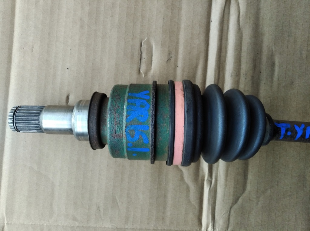 фото №3, Привідний вал ліва toyota yaris i 1,0b 16v