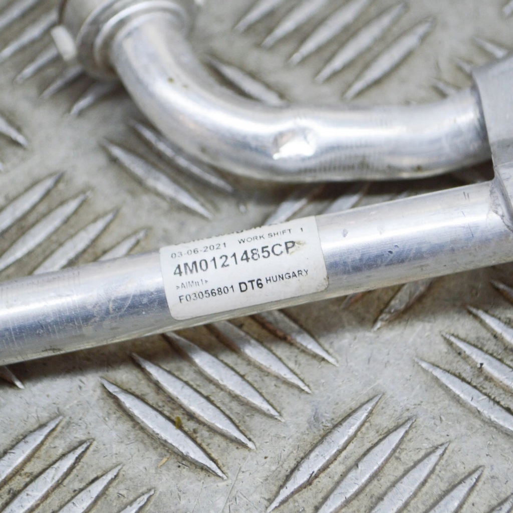 фото №6, Audi q8 2021 шланг / wąż радиатора