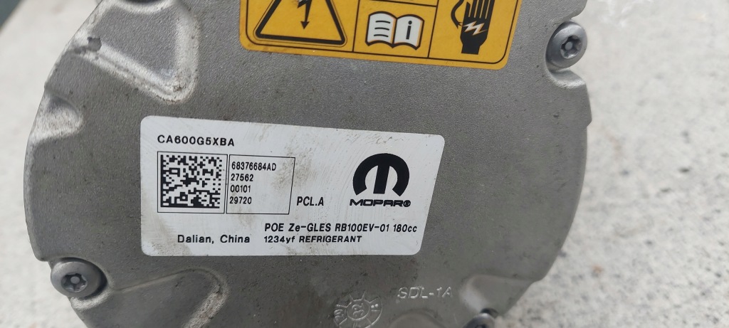 Jeep grand cherokee wl 2.0 sprżarka компрессор кондиционера 68376684ad nr44 Недорого