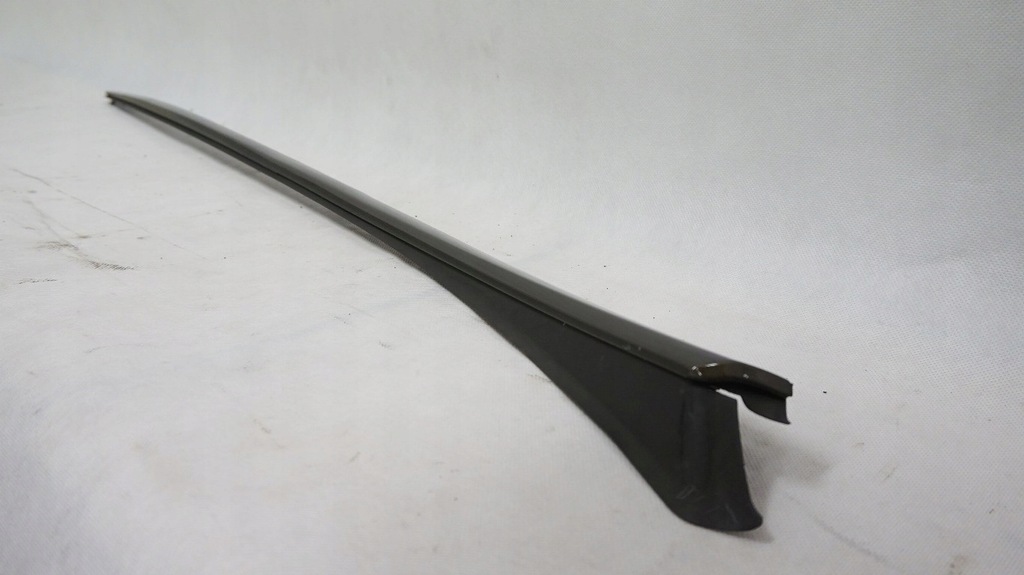 фото №1, Молдинг стекло лобовое правая peugeot 3008 kdk