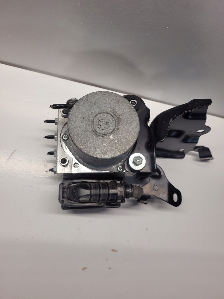 фото №5, Насос abs toyota rav4 2.0 d 44540-42370