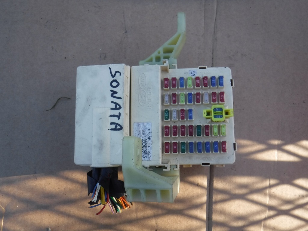 фото №1, Коробка предохранителей hyundai sonata 91950-3k070