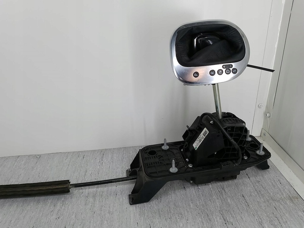 фото №7, Домкрат перемикання передач vw touran ii 1t1713025am 1.6 tdi