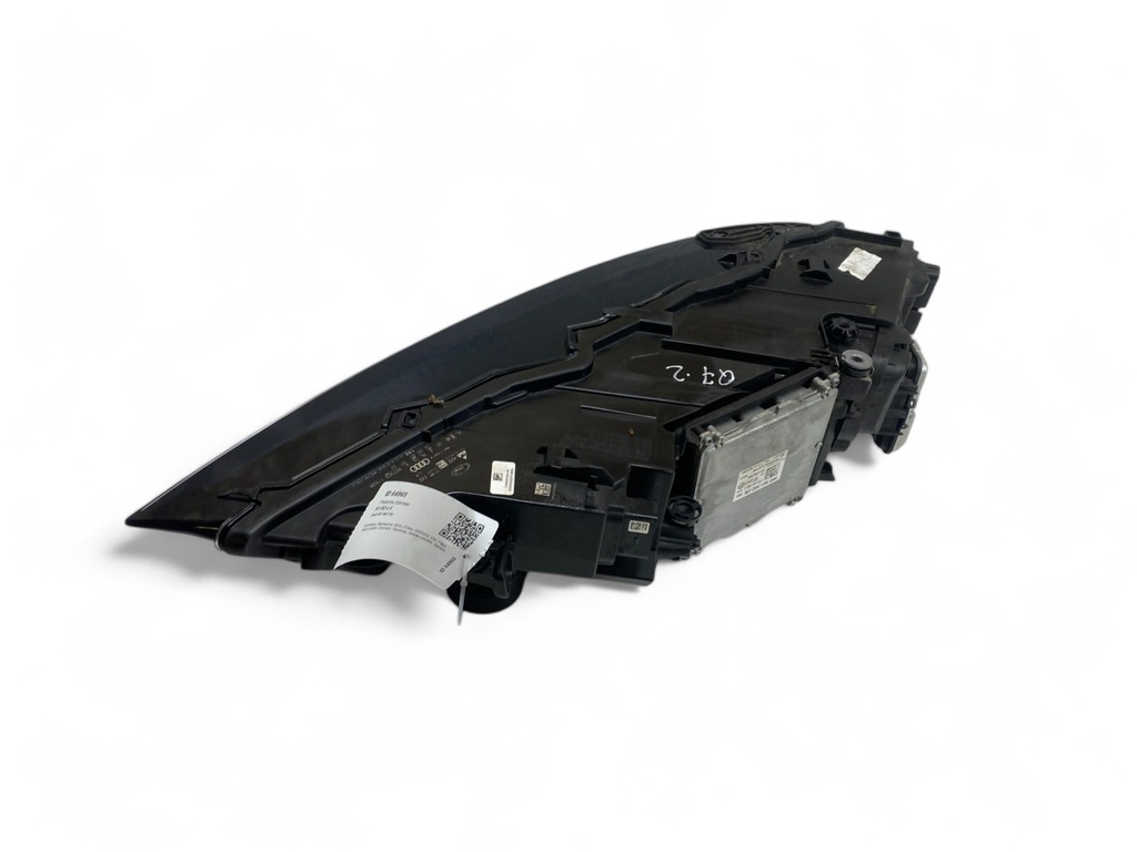 фото №11, Audi q7 4m 2018 права сторона лампа передня