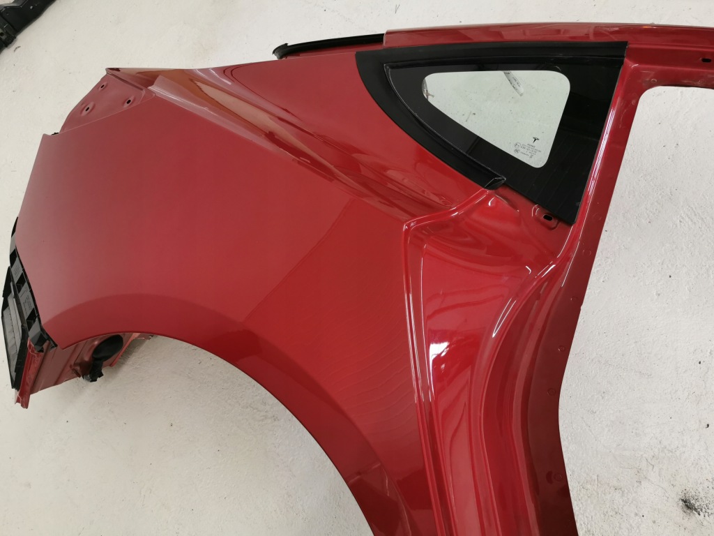 фото №6, Стеля, крила задня правий бампер tesla 3