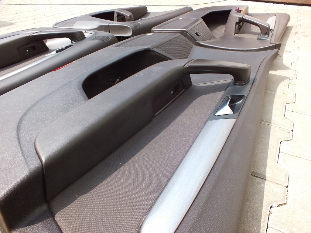 фото №9, Vw passat b7 kombi обшивка обивка дверь перед задняя комплект eu