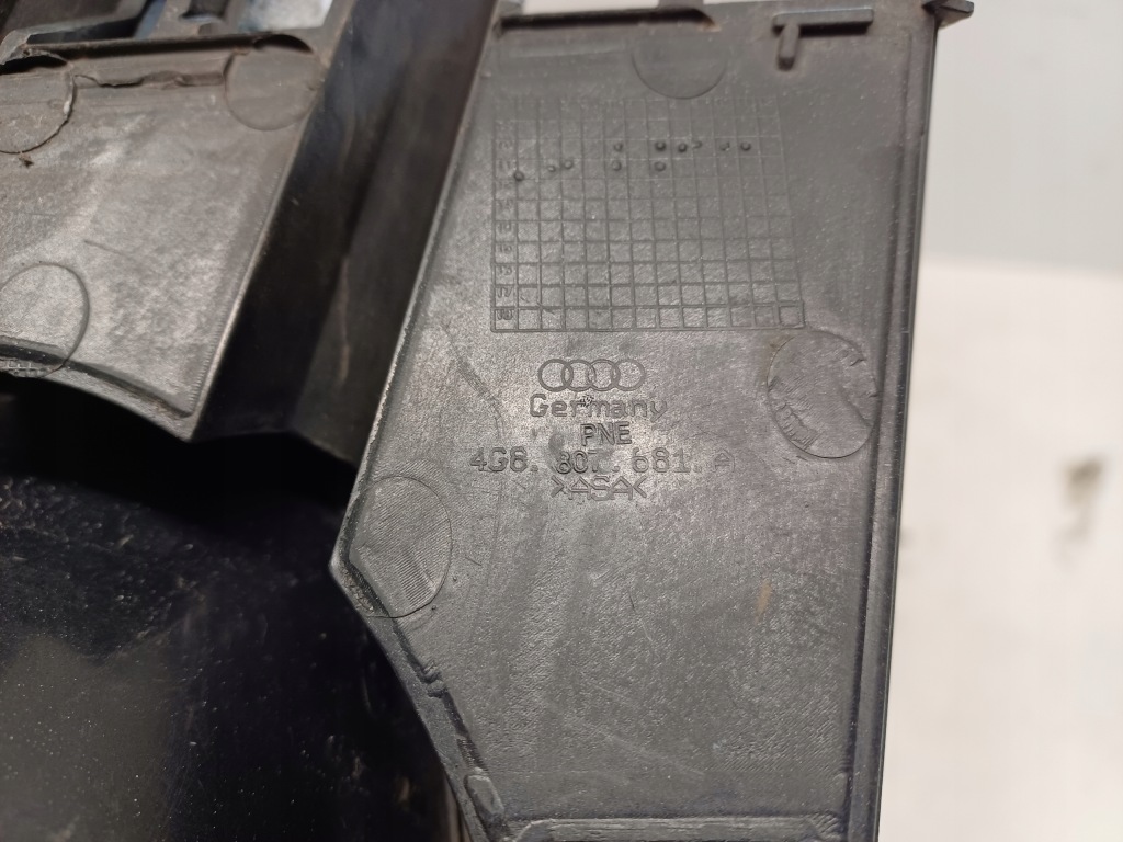 Audi a7 4g 10- решітка бампера перед ліва права 4g8807681a 4g8807682a Київ