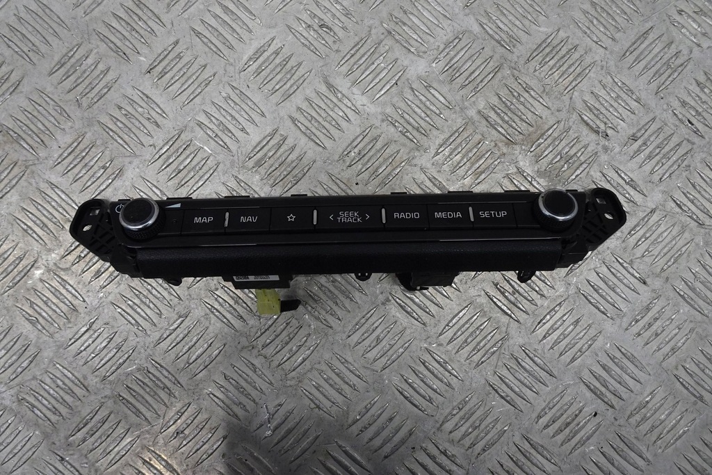 фото №1, Kia niro lift панель блок управления радио 19-