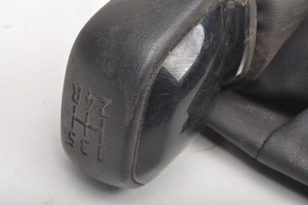 фото №5, Peugeot 2008 чохол ручка перемикання передач 16r