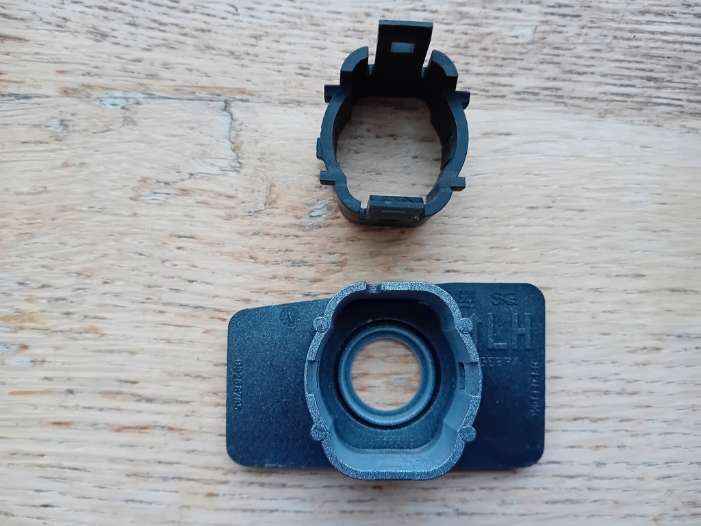 фото №7, Кронштейн датчика парковки opel 09231003