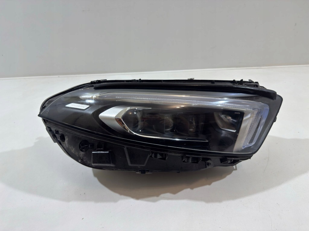 фото №1, Лампа права передня перед full led комплектна mercedes a-klasa w177 jan poz