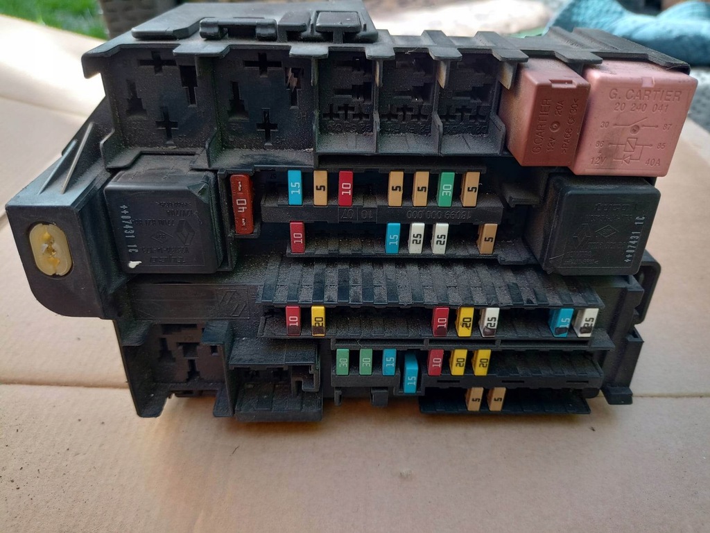 фото №2, Коробка предохранителей renault scenic iii