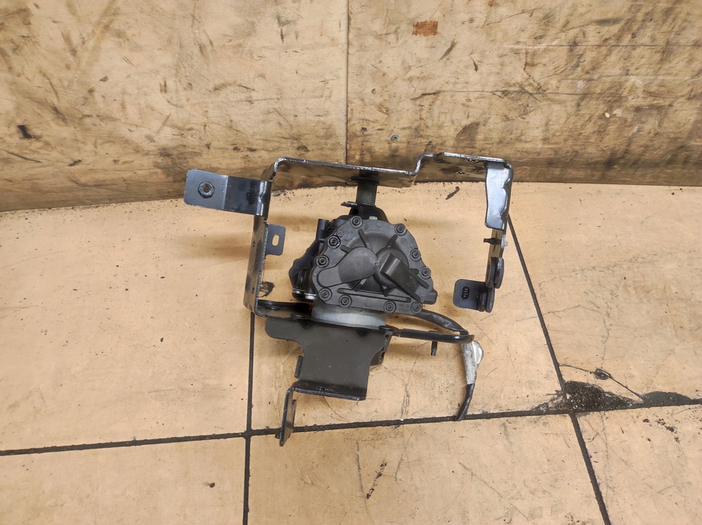 фото №1, Насос вакуум кронштейн насоса вакуум jumpy expert iii 3 электрик