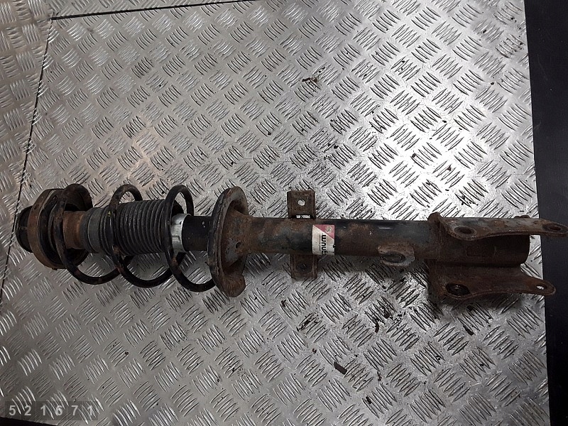 Купити 2004 alfa romeo 147 амортизатор 1900 дизель