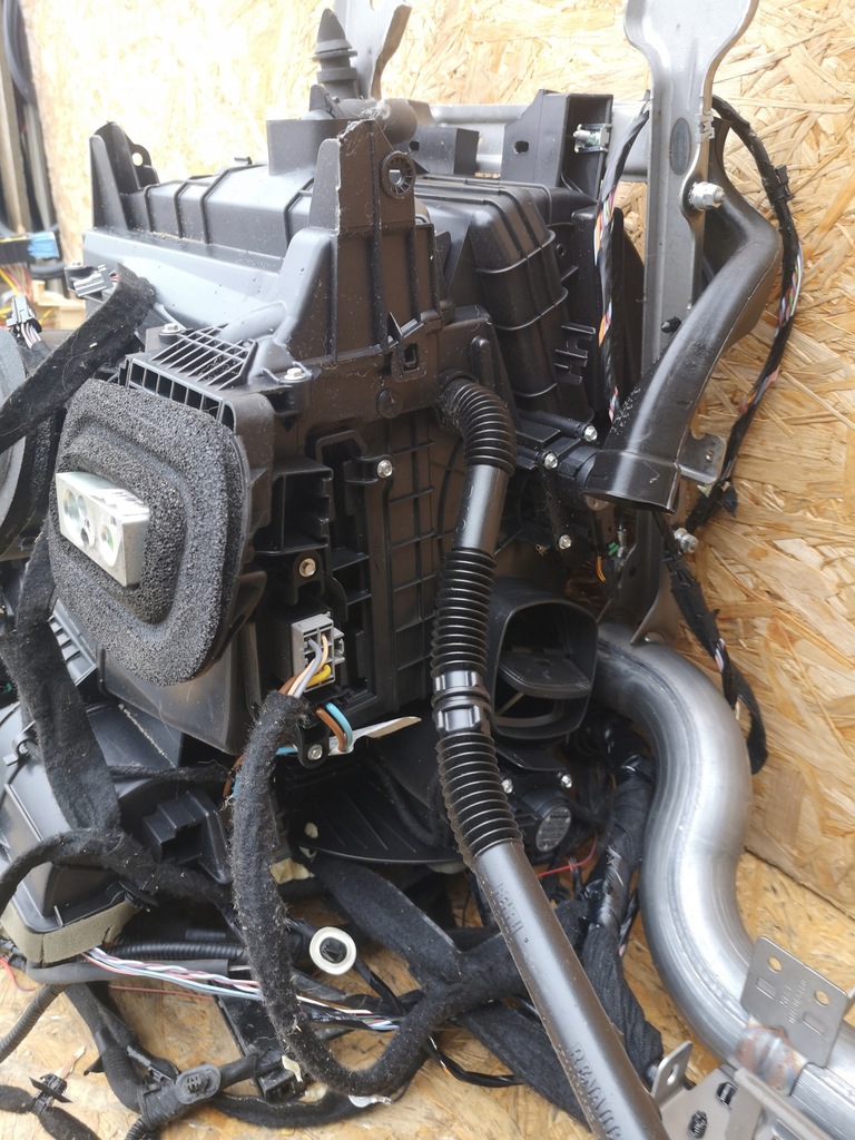 фото №7, Renault master iii электропроводка панели отопитель 271103759r