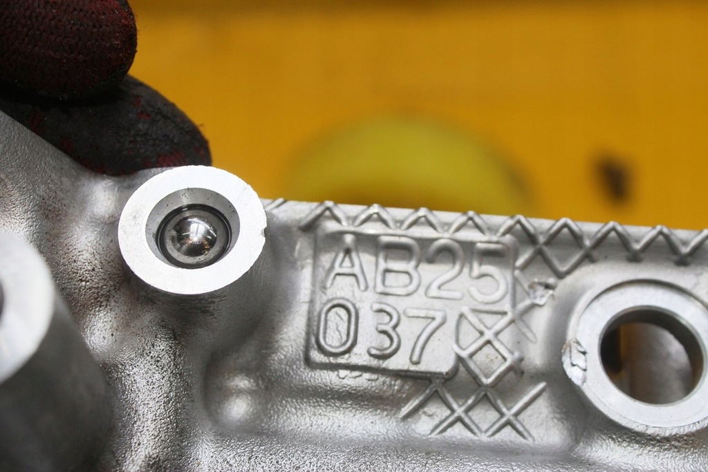 фото №12, Головка левая forester v legacy vi 2.5 b fb25